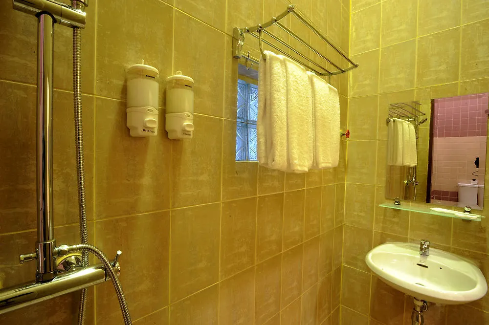 Bed & Breakfast Lotus Boutique House Bed and Breakfast Rangoon
